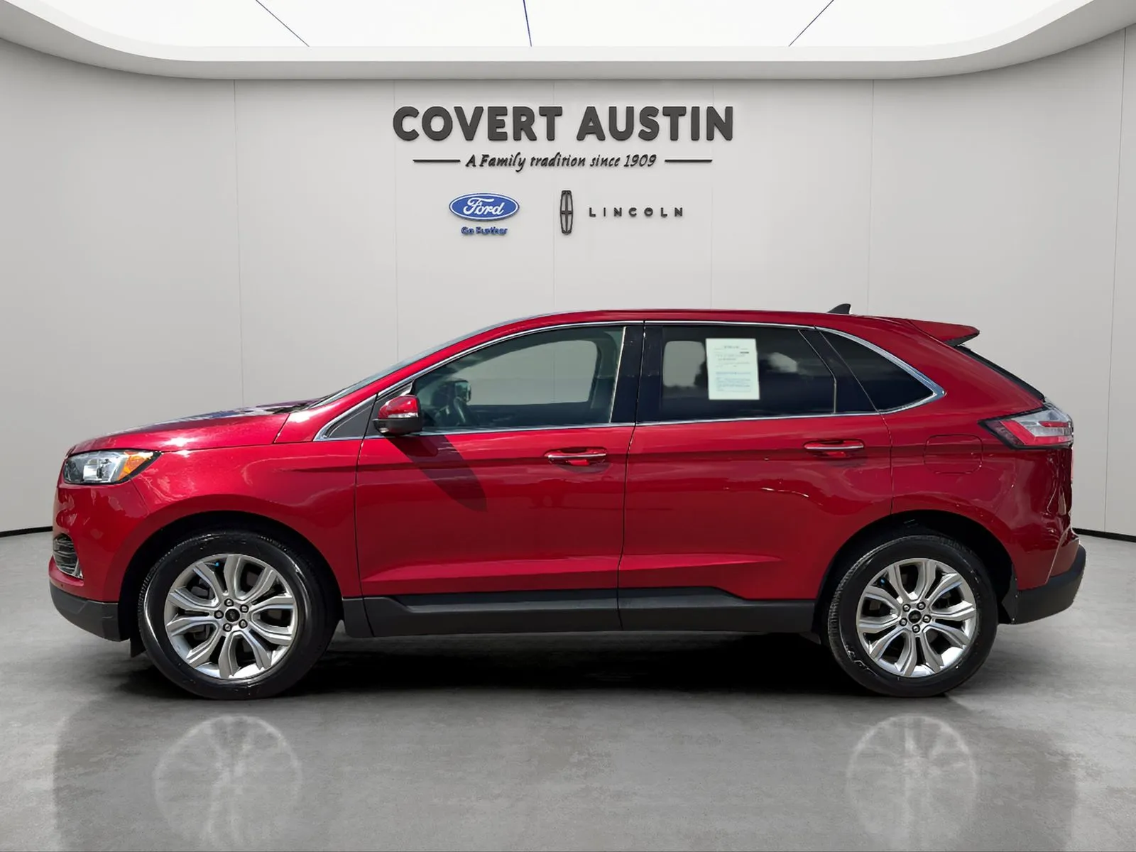Ford Edge photo 2