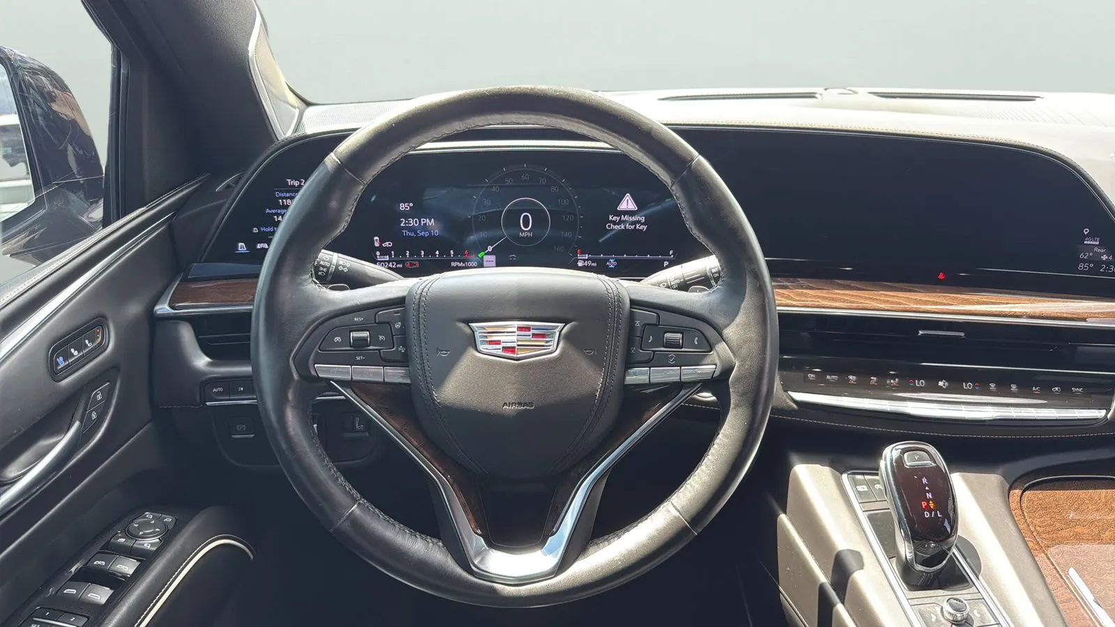 Cadillac Escalade photo 14