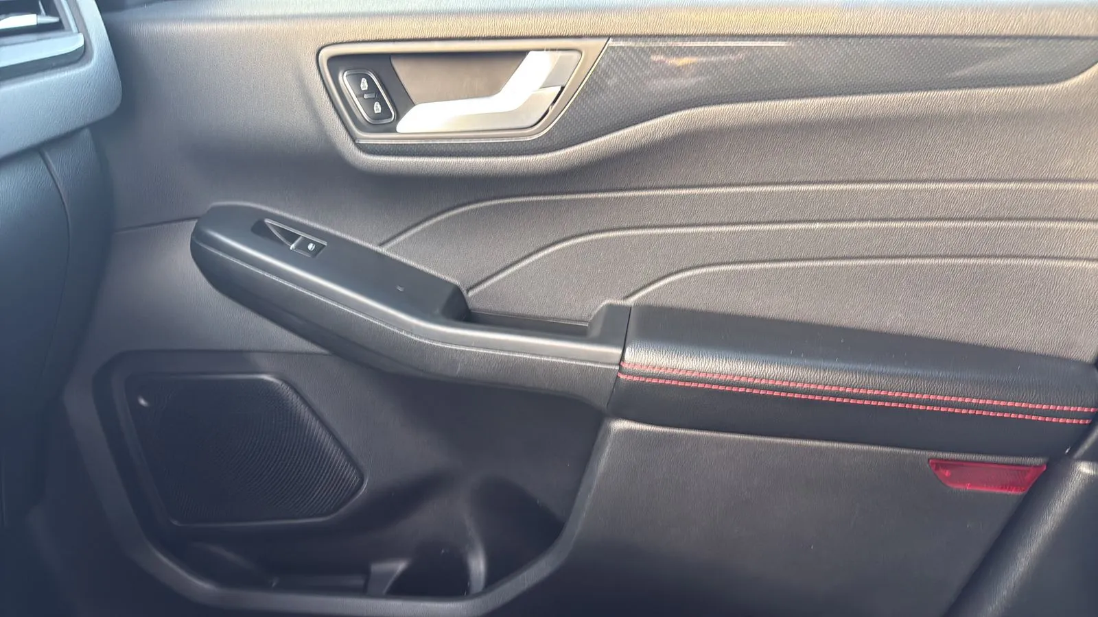 Ford Escape photo 23