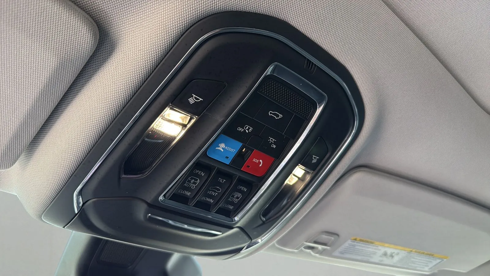 Jeep Grand Cherokee photo 22
