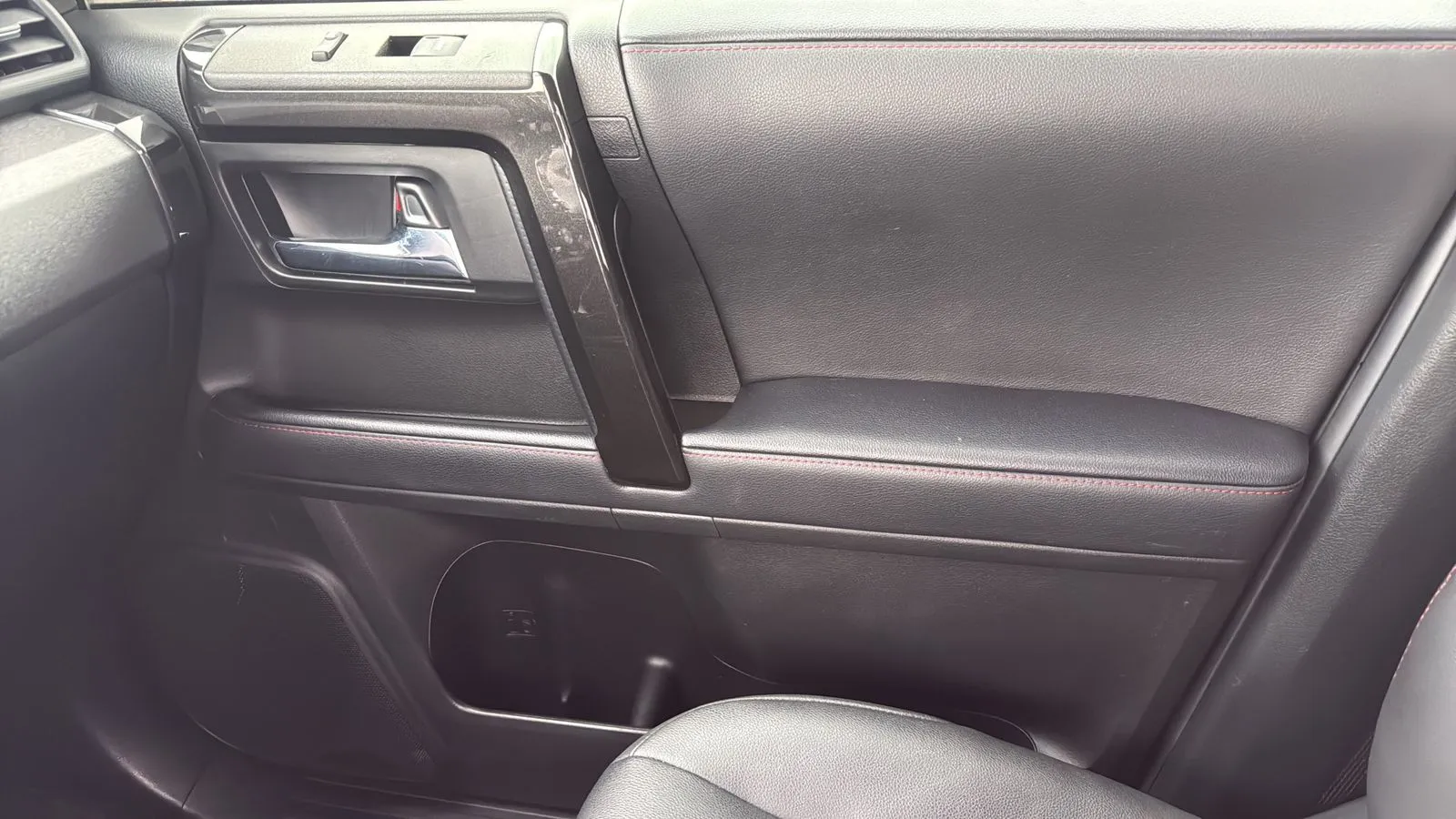 Toyota 4Runner photo 20