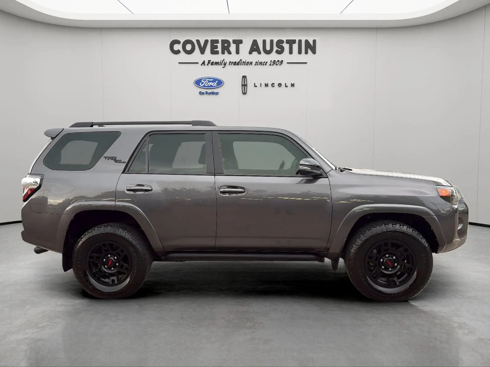 Toyota 4Runner photo 4