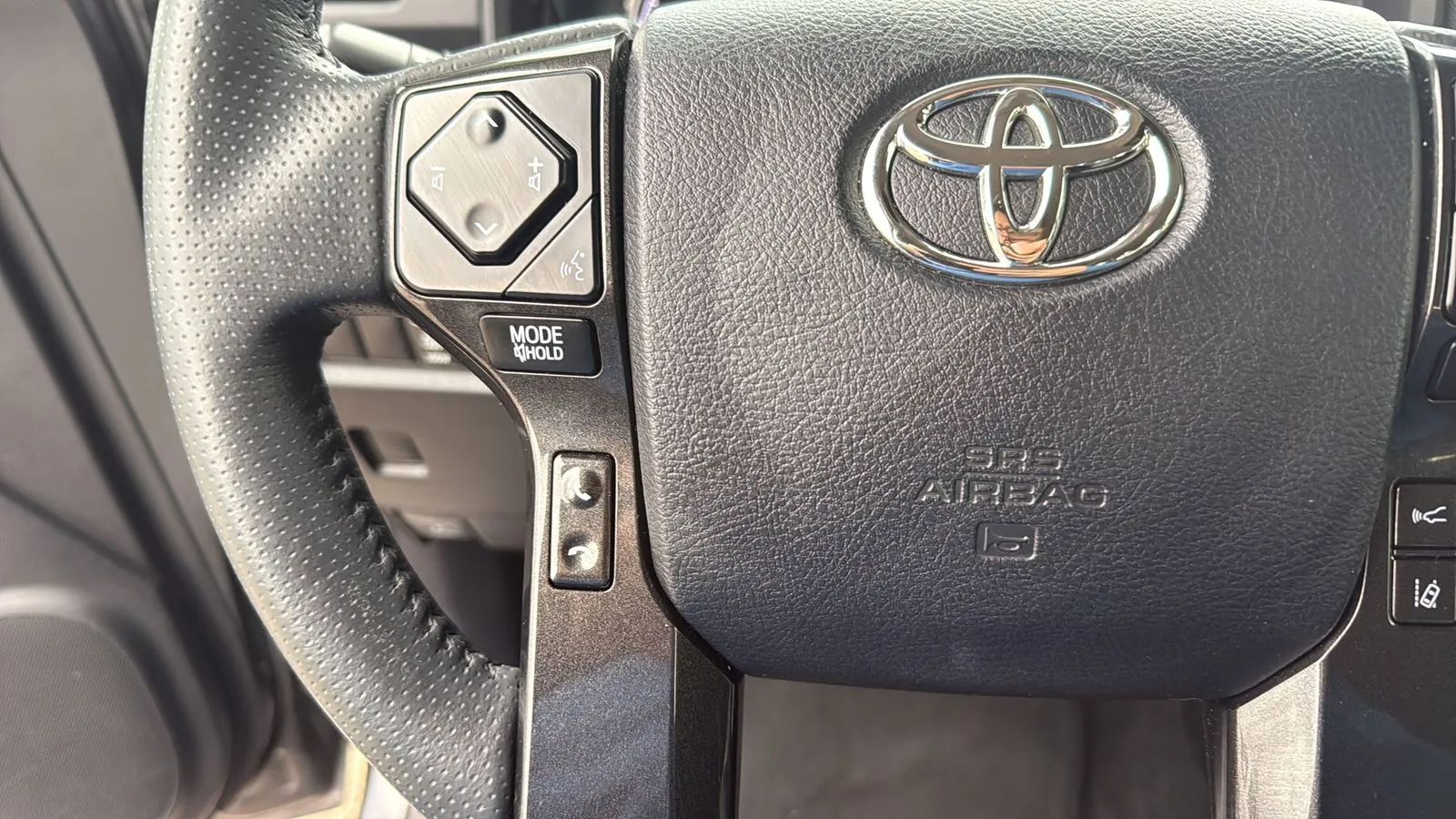 Toyota 4Runner photo 13