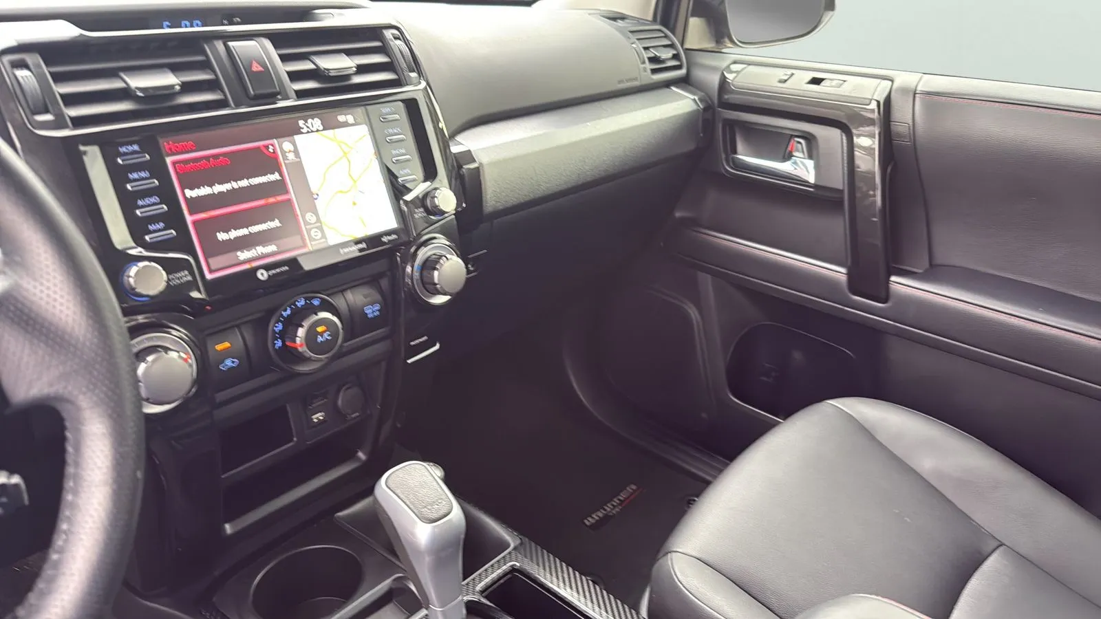 Toyota 4Runner photo 16