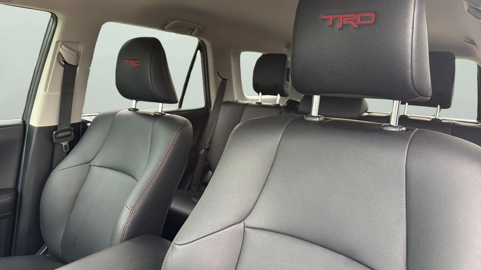 Toyota 4Runner photo 6