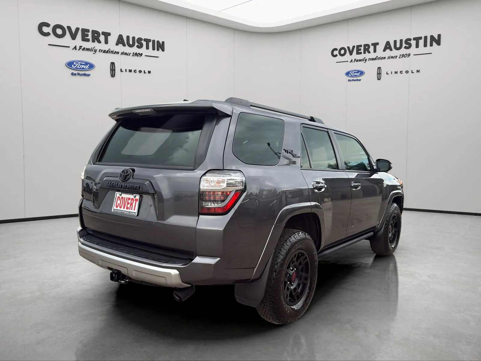 Toyota 4Runner photo 3