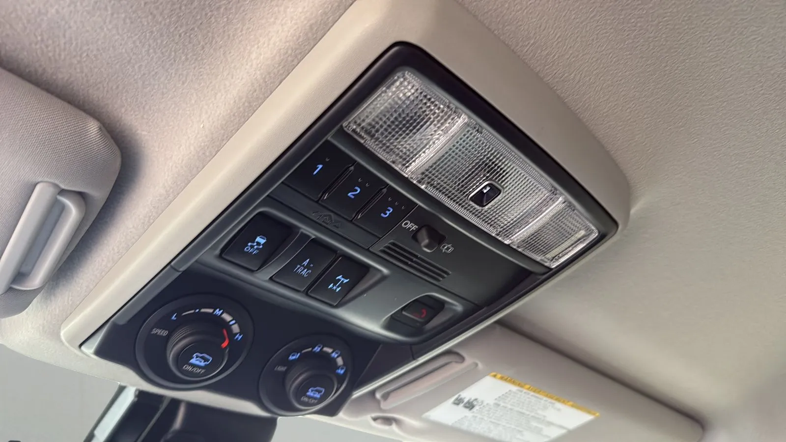 Toyota 4Runner photo 19