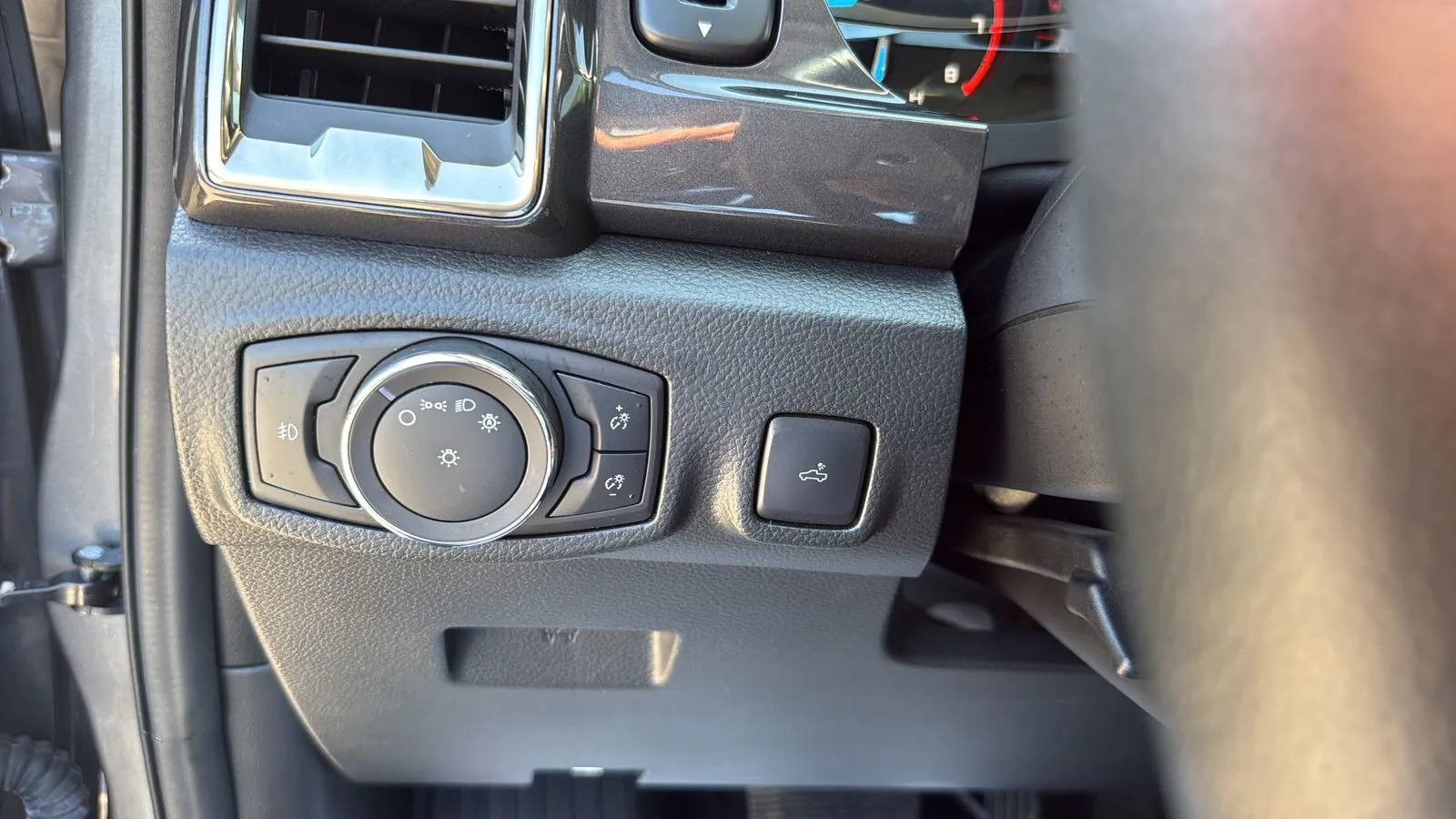 Ford Ranger photo 15