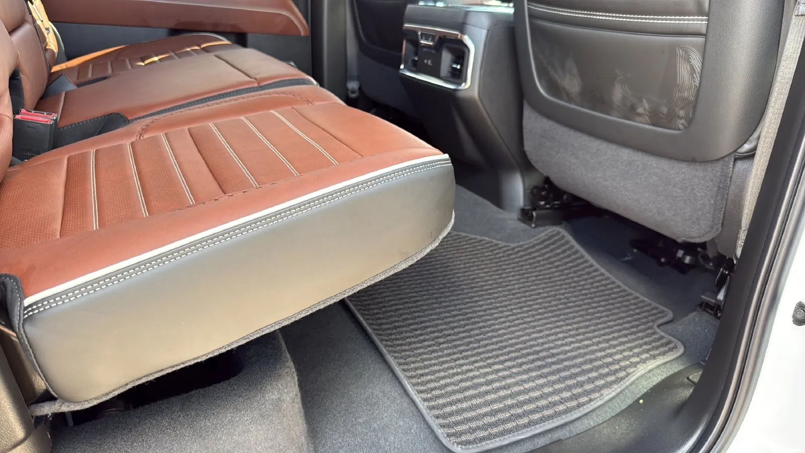 GMC Sierra photo 26