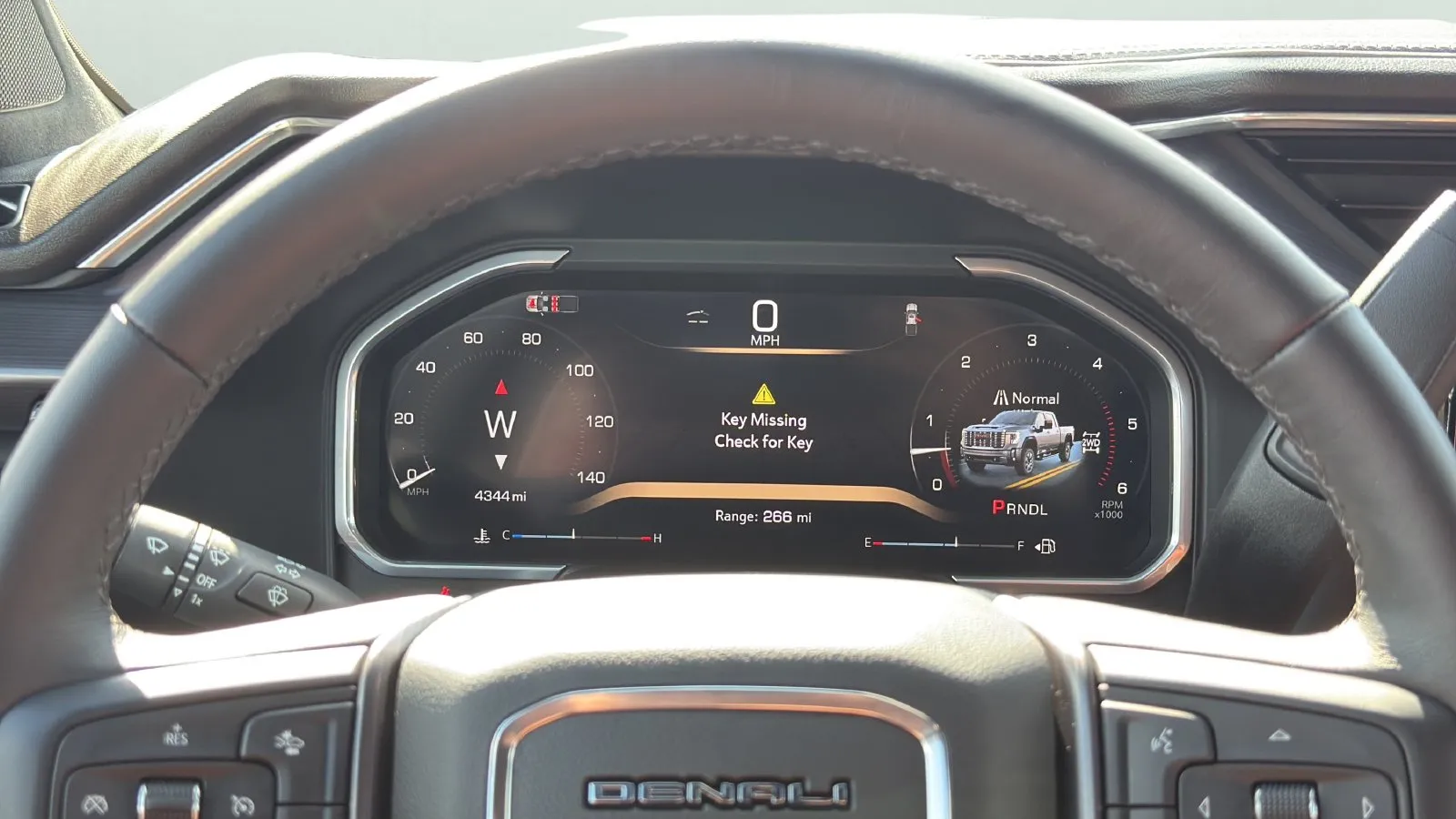 GMC Sierra photo 13