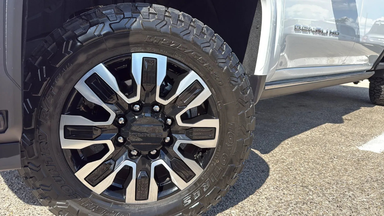 GMC Sierra photo 29