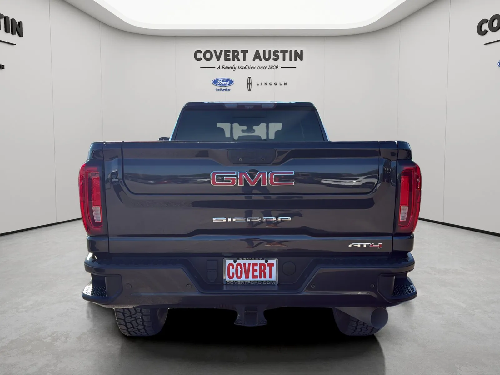 GMC Sierra photo 4