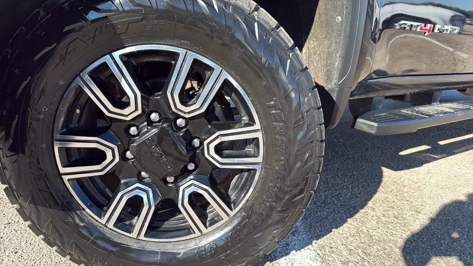 GMC Sierra photo 29