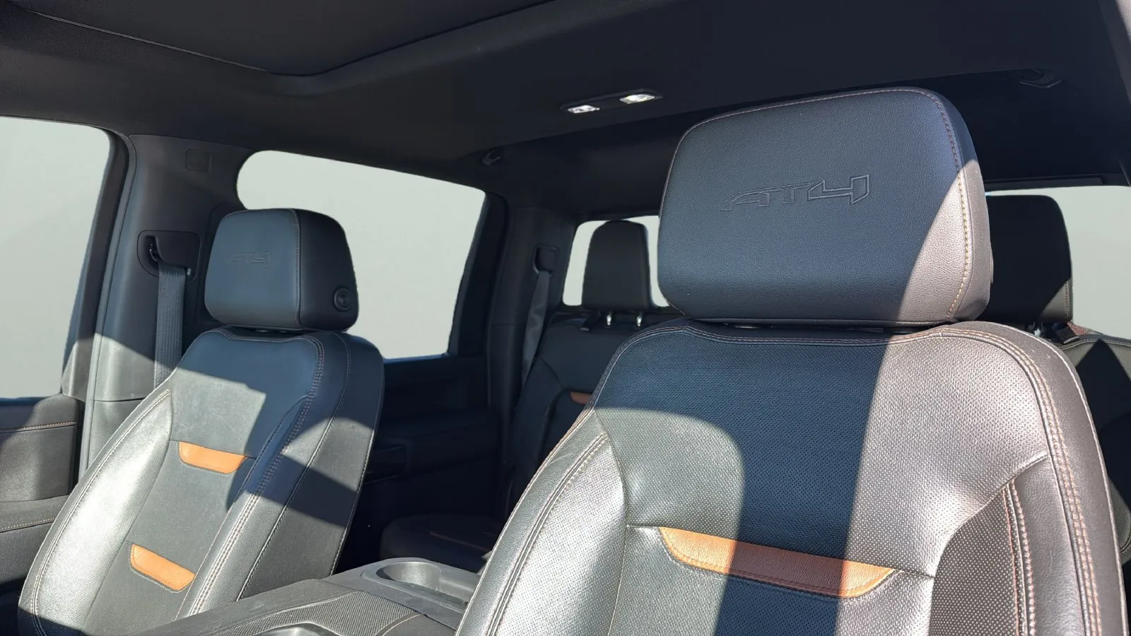 GMC Sierra photo 9