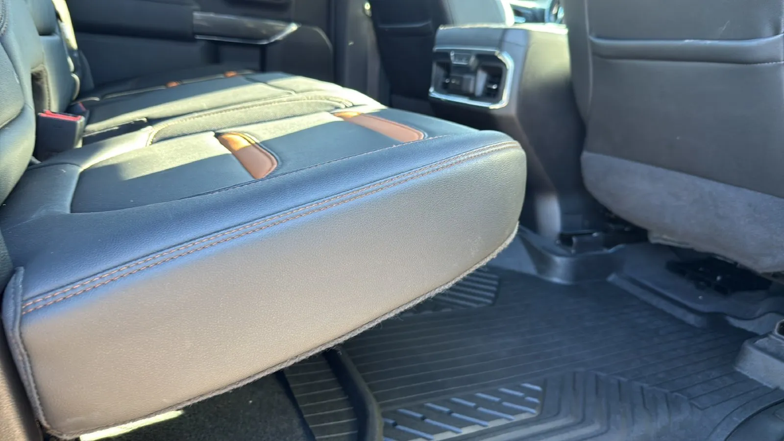 GMC Sierra photo 26