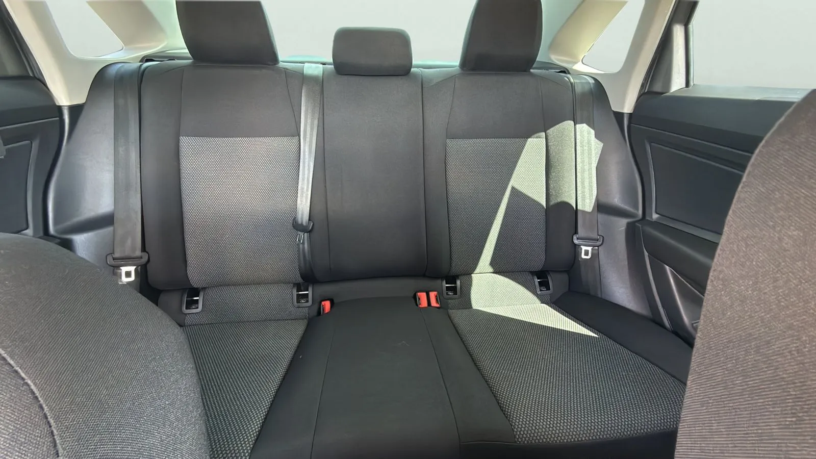 Volkswagen Jetta photo 24