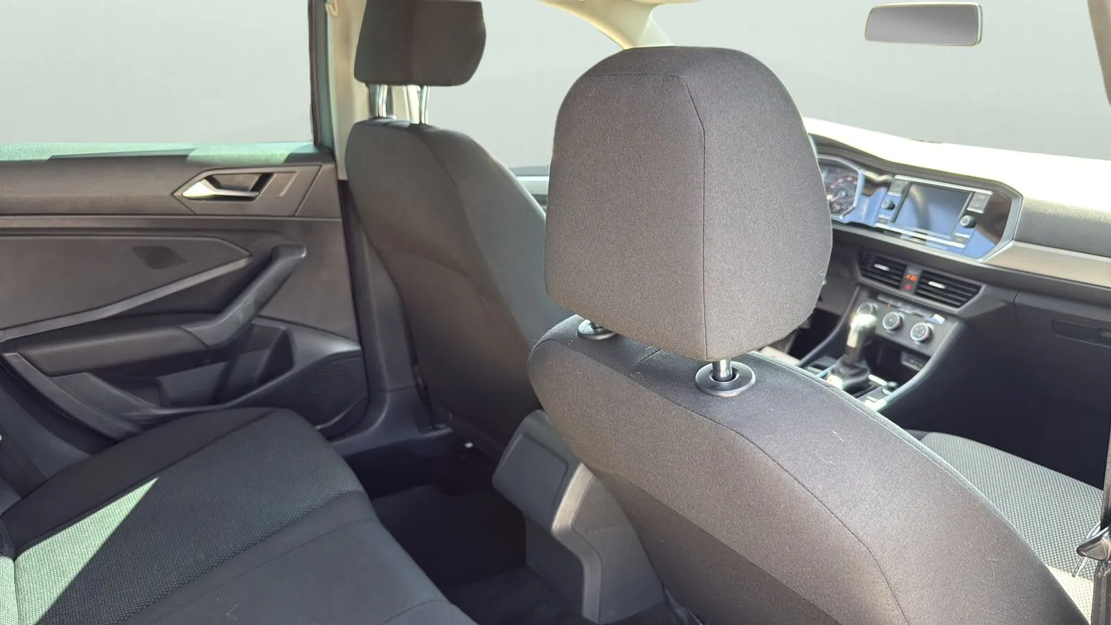 Volkswagen Jetta photo 26