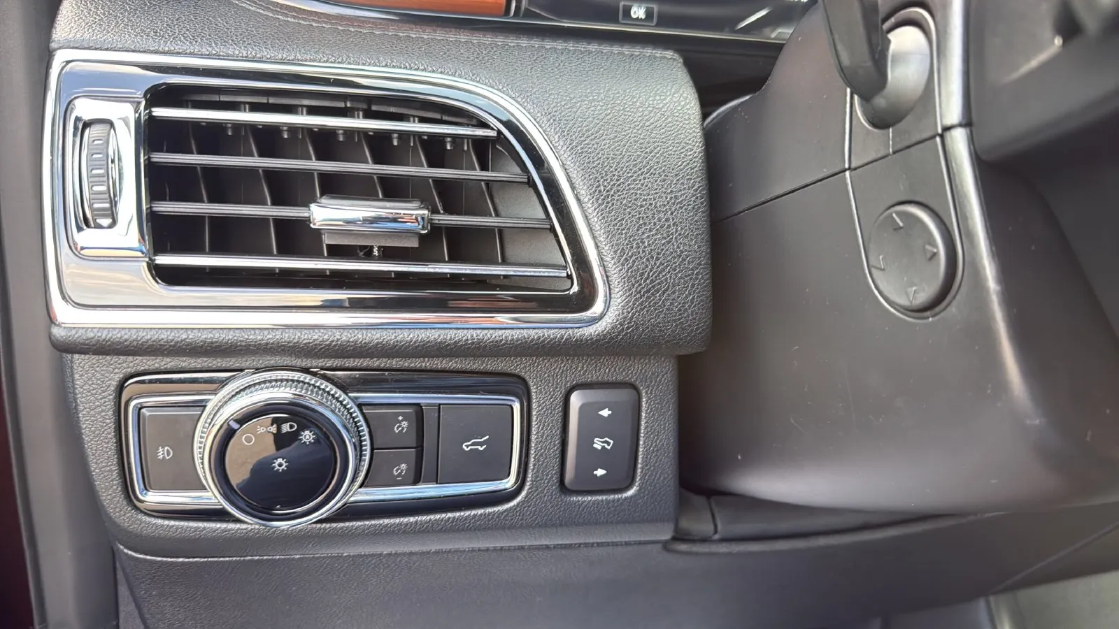 Lincoln Navigator photo 17