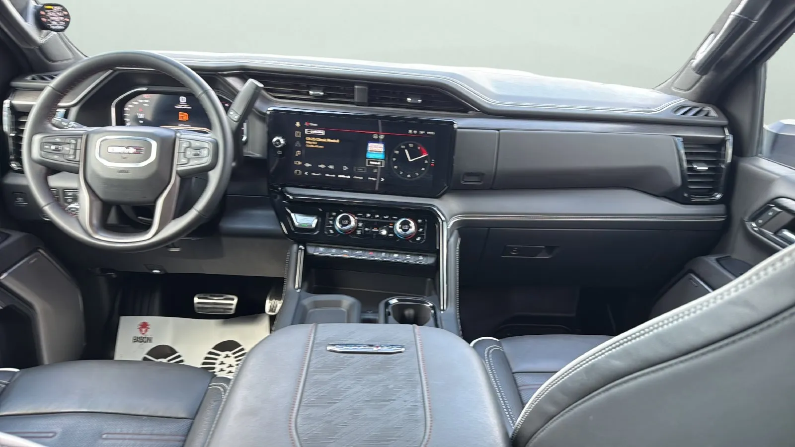 GMC Sierra photo 21