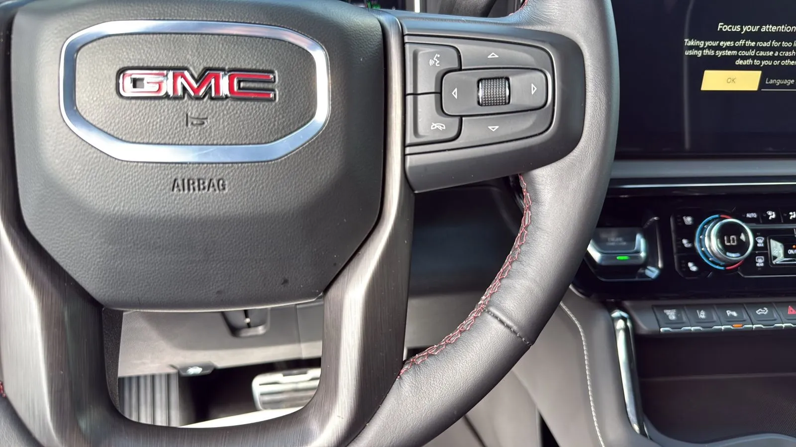 GMC Sierra photo 15