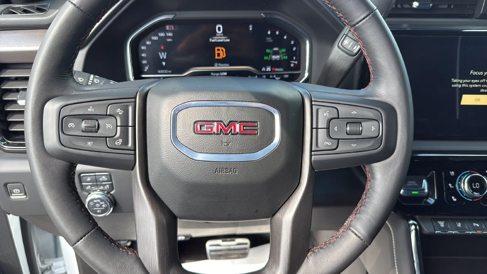 GMC Sierra photo 14