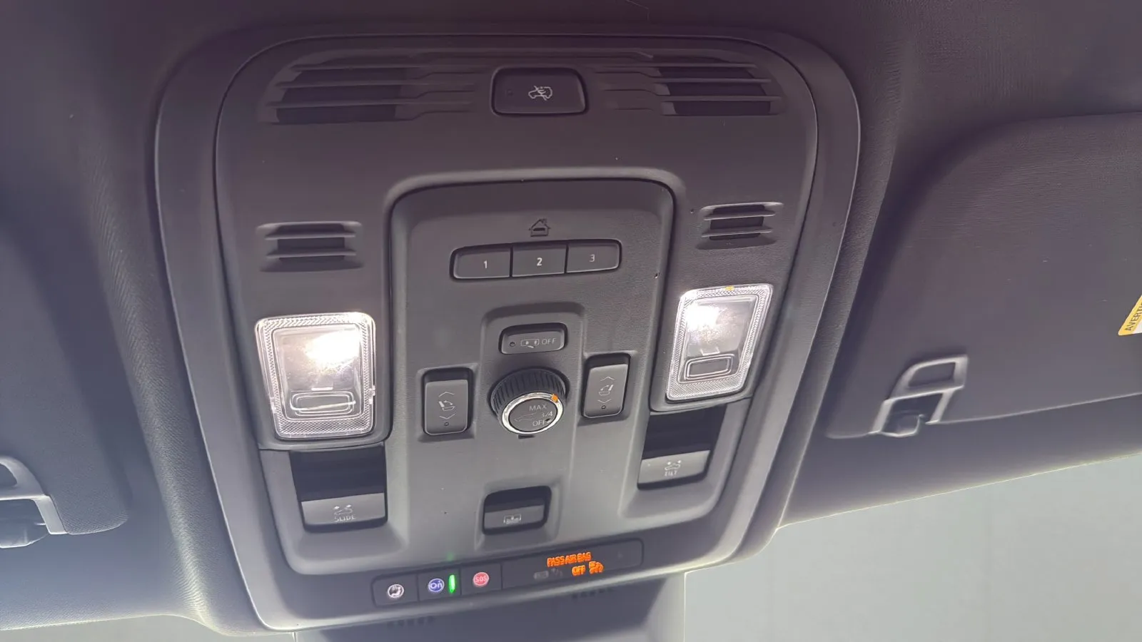 Cadillac Escalade ESV photo 10