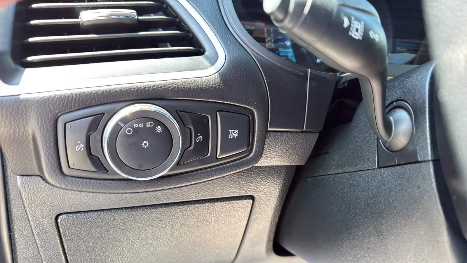 Ford Edge photo 17