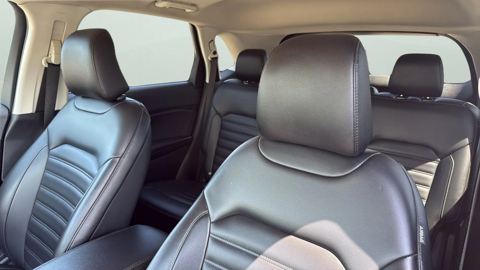 Ford Edge photo 9