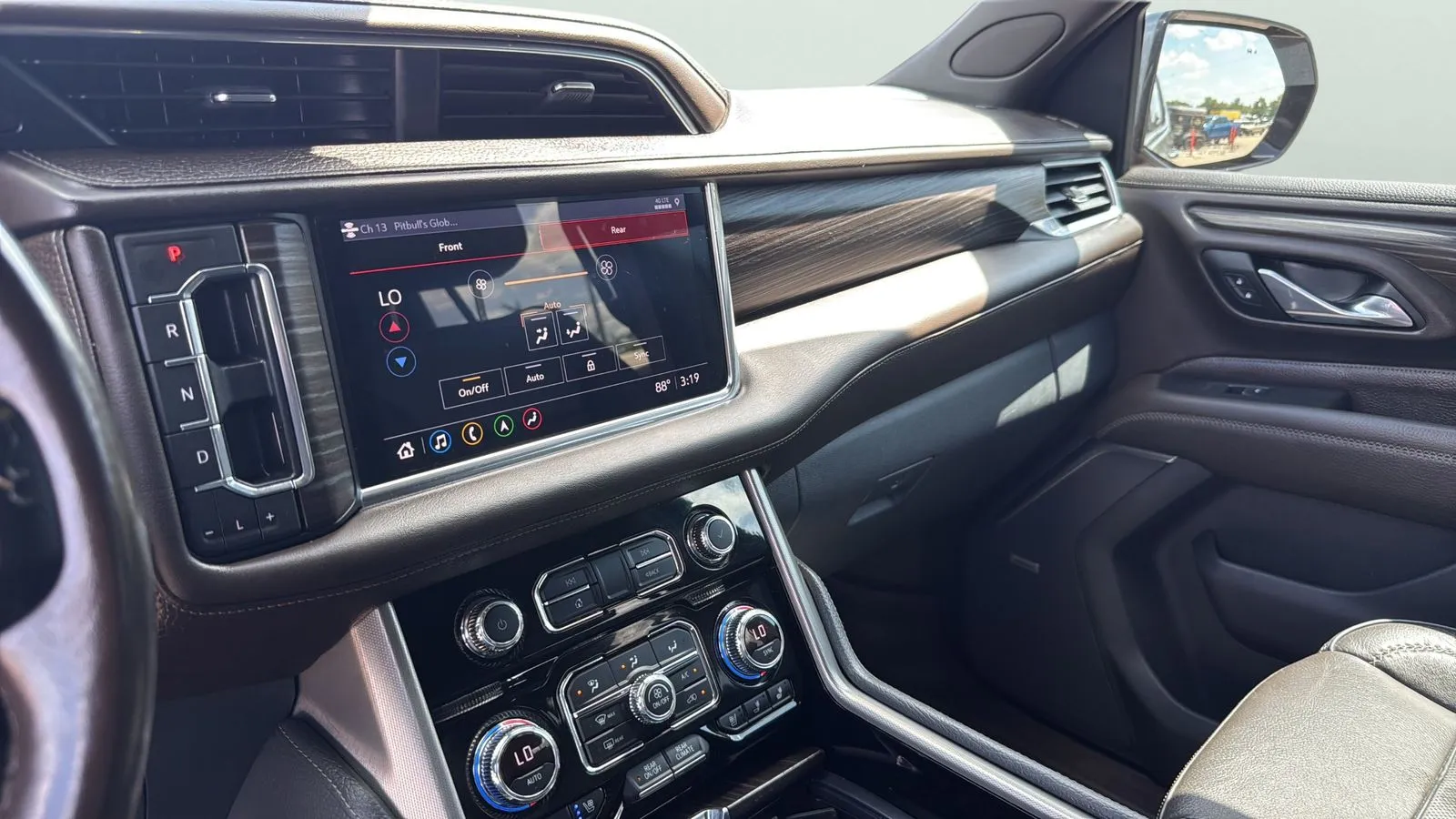GMC Yukon photo 19