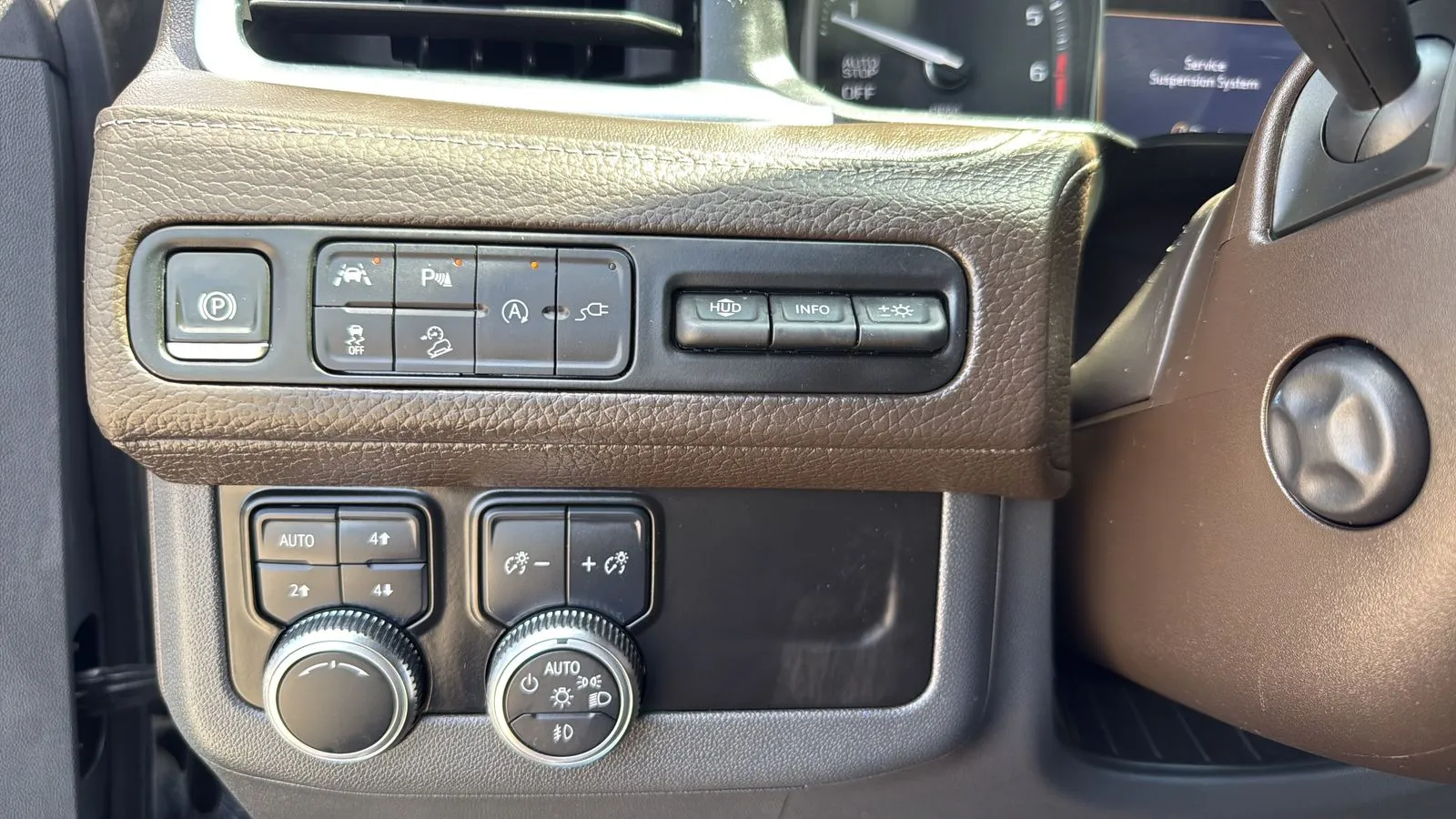 GMC Yukon photo 17