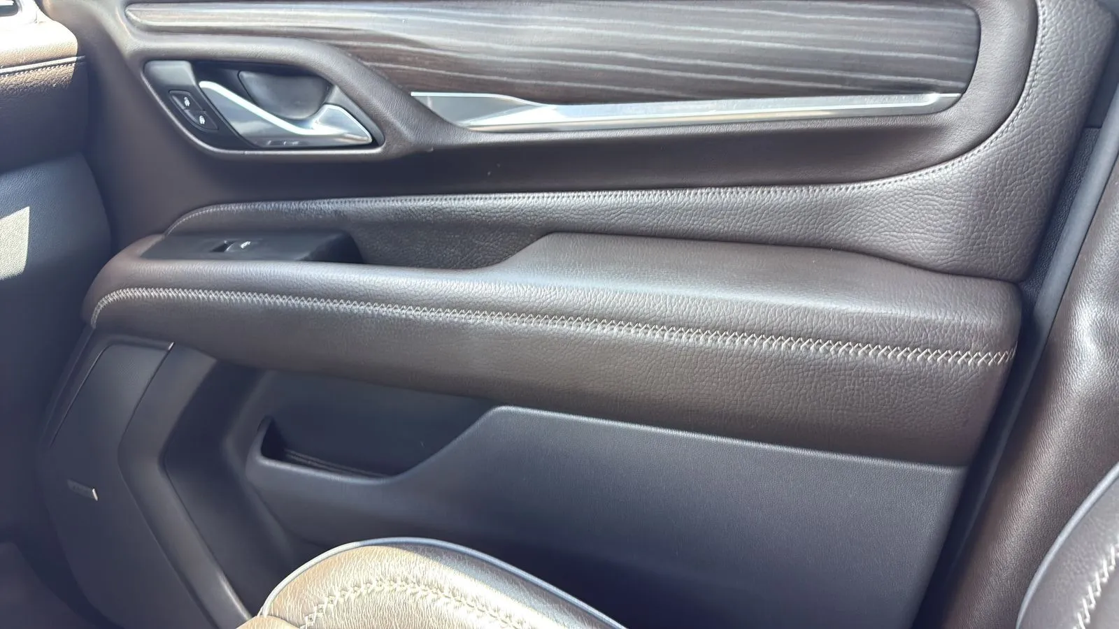 GMC Yukon photo 23