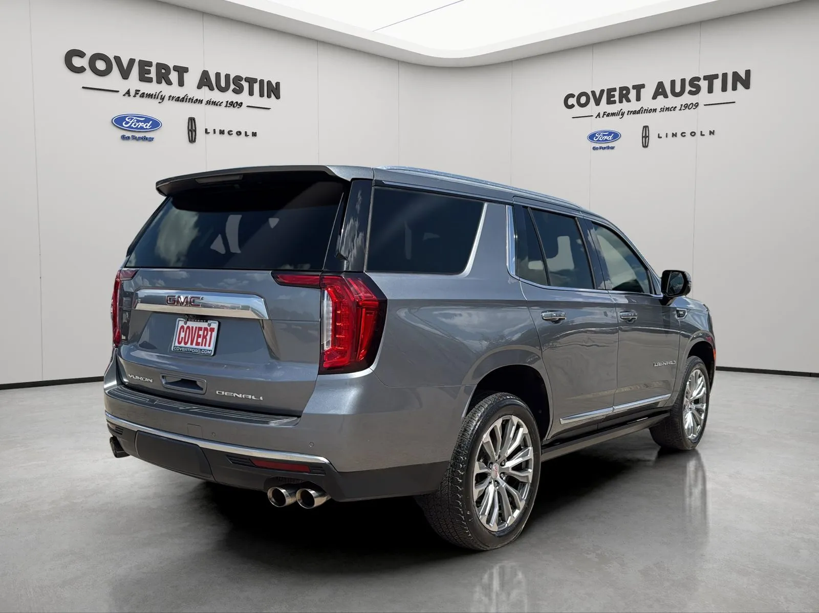 GMC Yukon photo 5