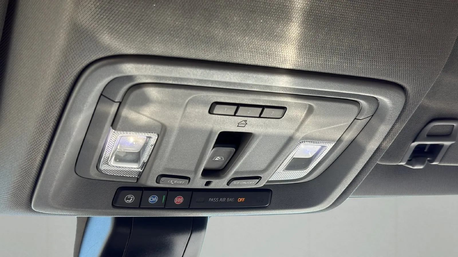Chevrolet Silverado photo 22
