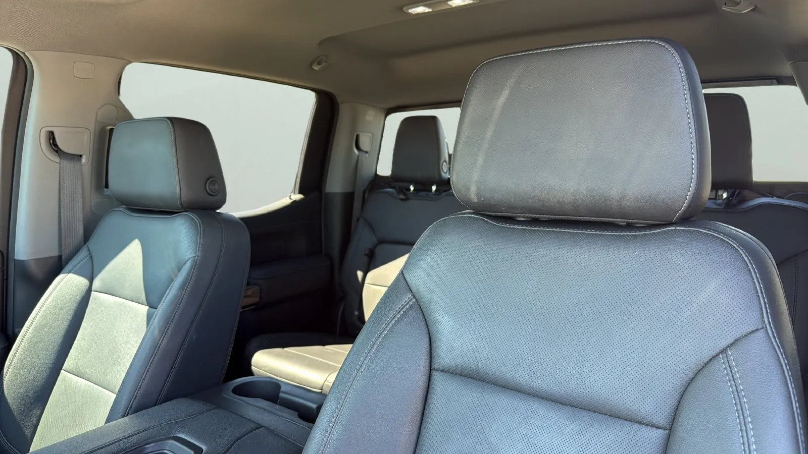 Chevrolet Silverado photo 9