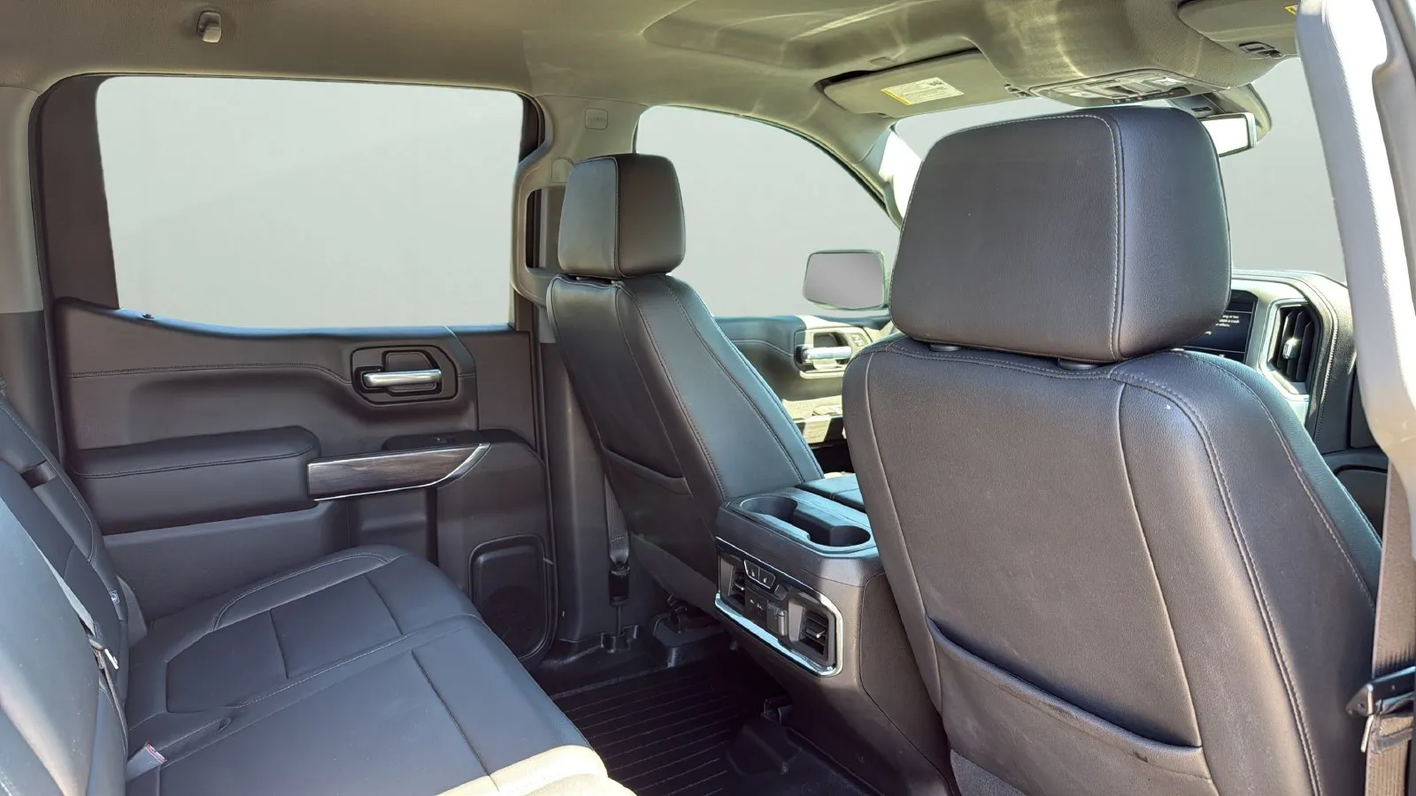 Chevrolet Silverado photo 27