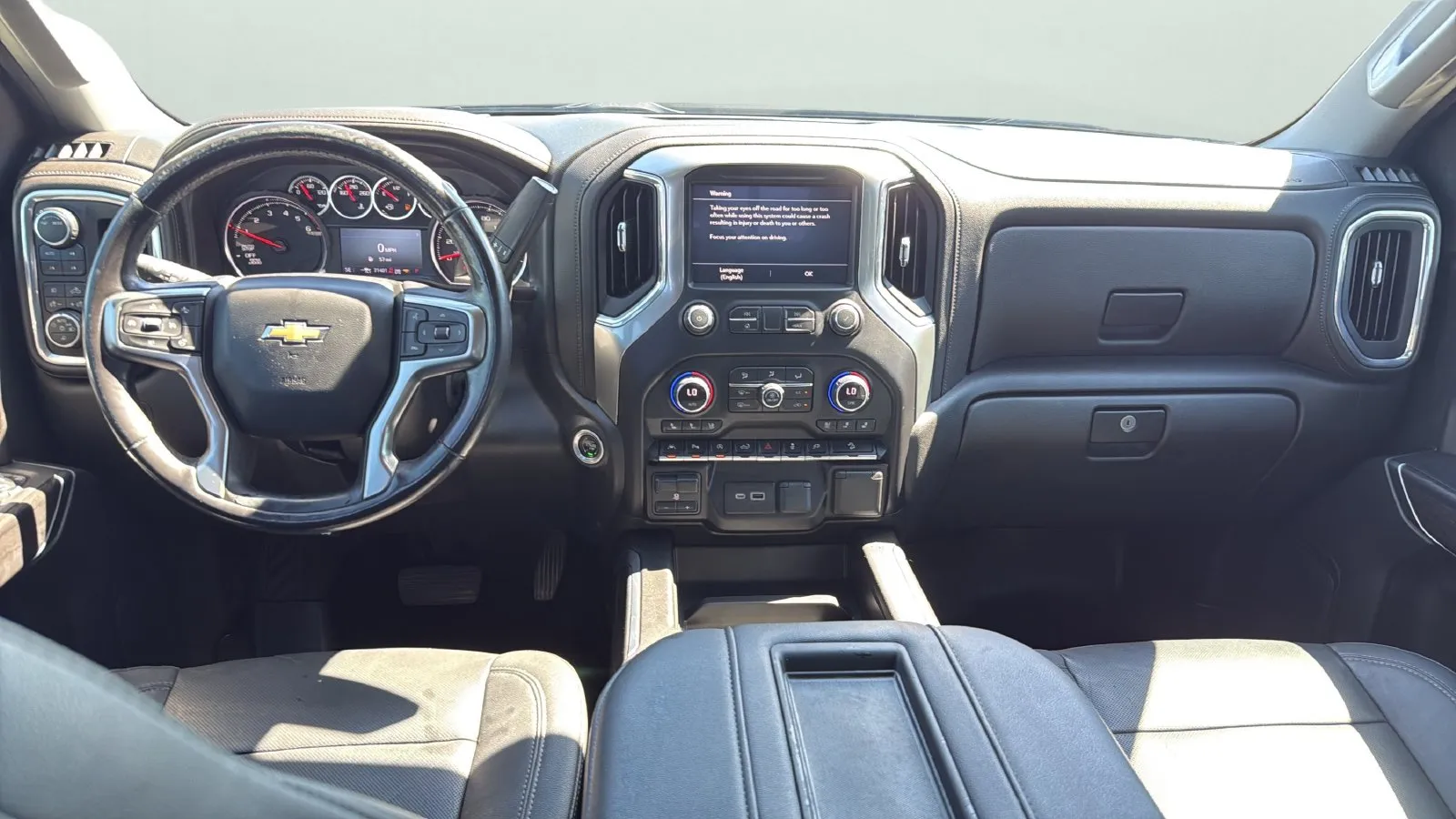 Chevrolet Silverado photo 21