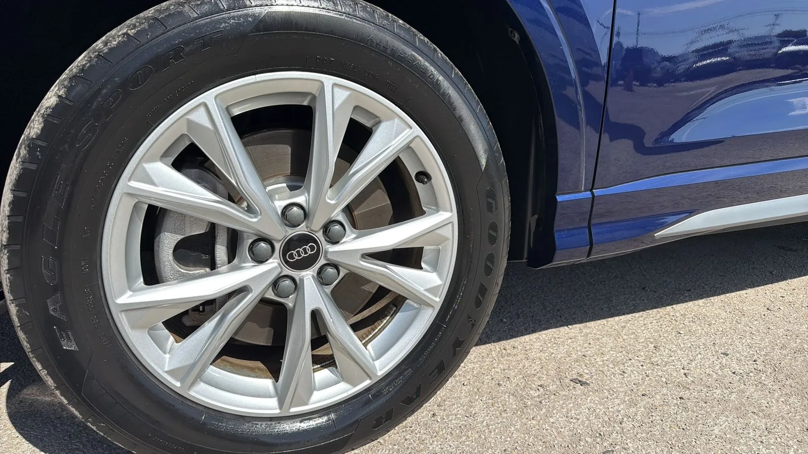 Audi Q3 photo 25