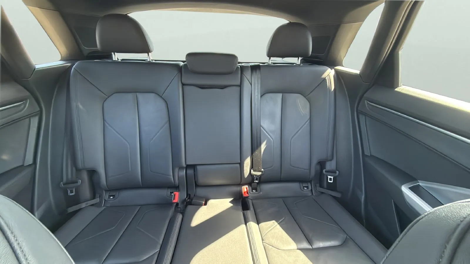 Audi Q3 photo 21