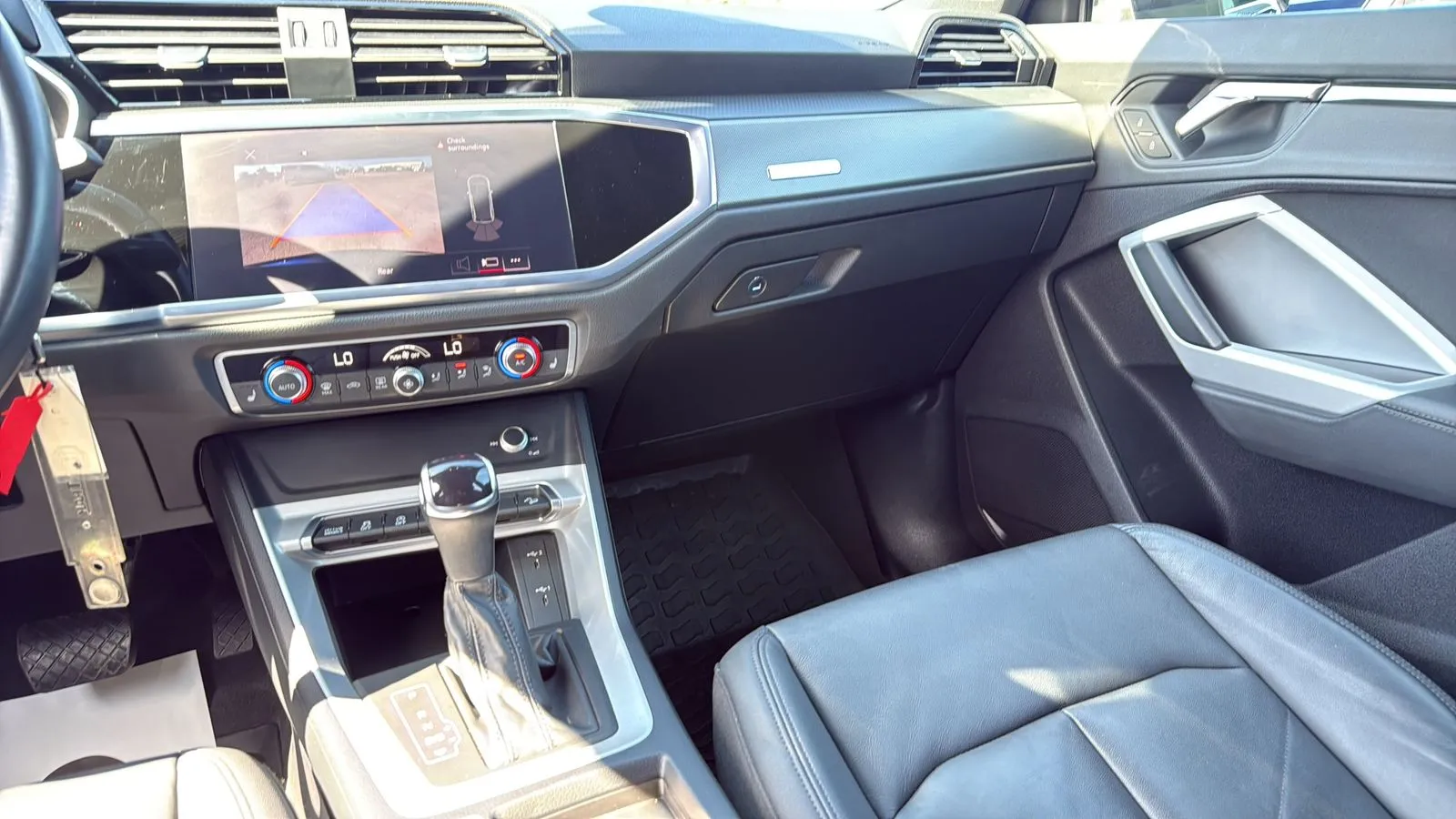 Audi Q3 photo 15