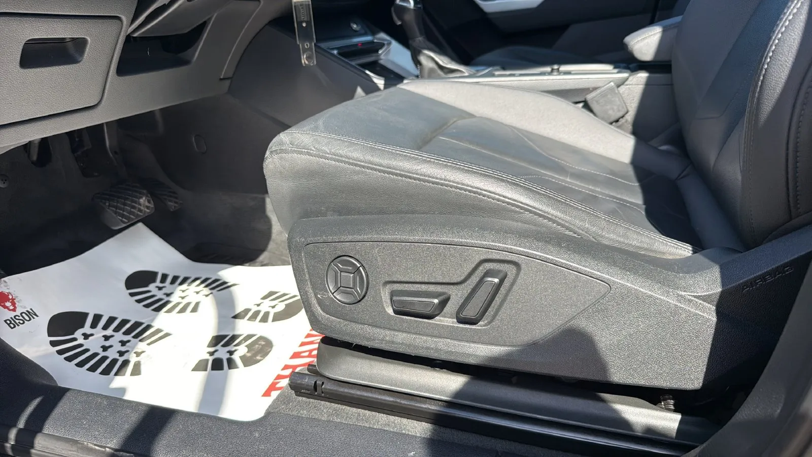 Audi Q3 photo 6