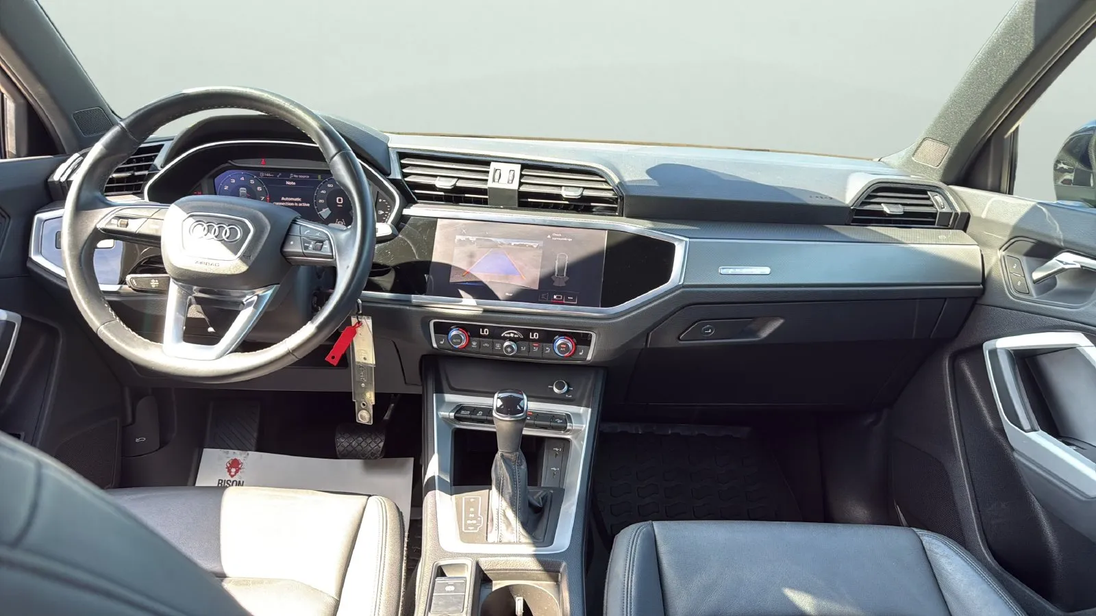 Audi Q3 photo 17