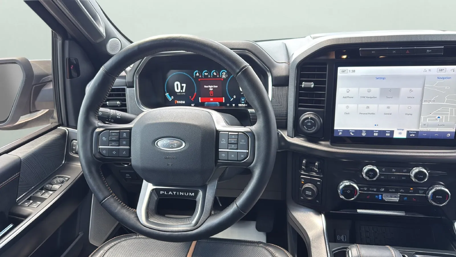 Ford F-150 photo 12