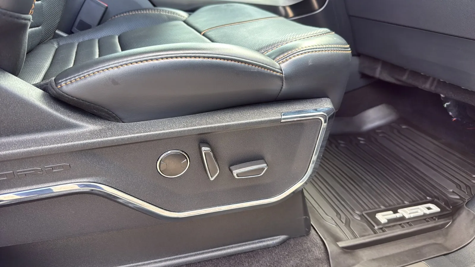 Ford F-150 photo 24