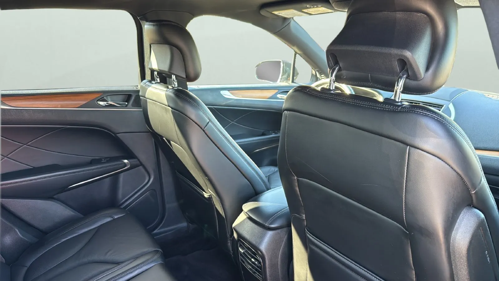 Lincoln MKC photo 25