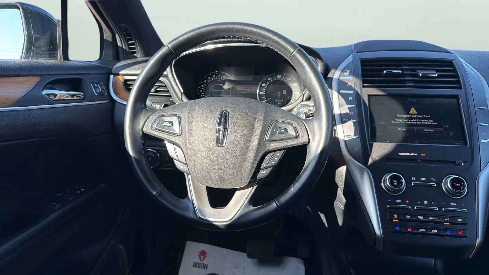 Lincoln MKC photo 9