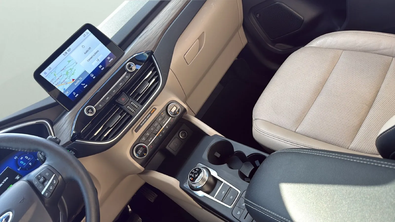 Ford Escape photo 18