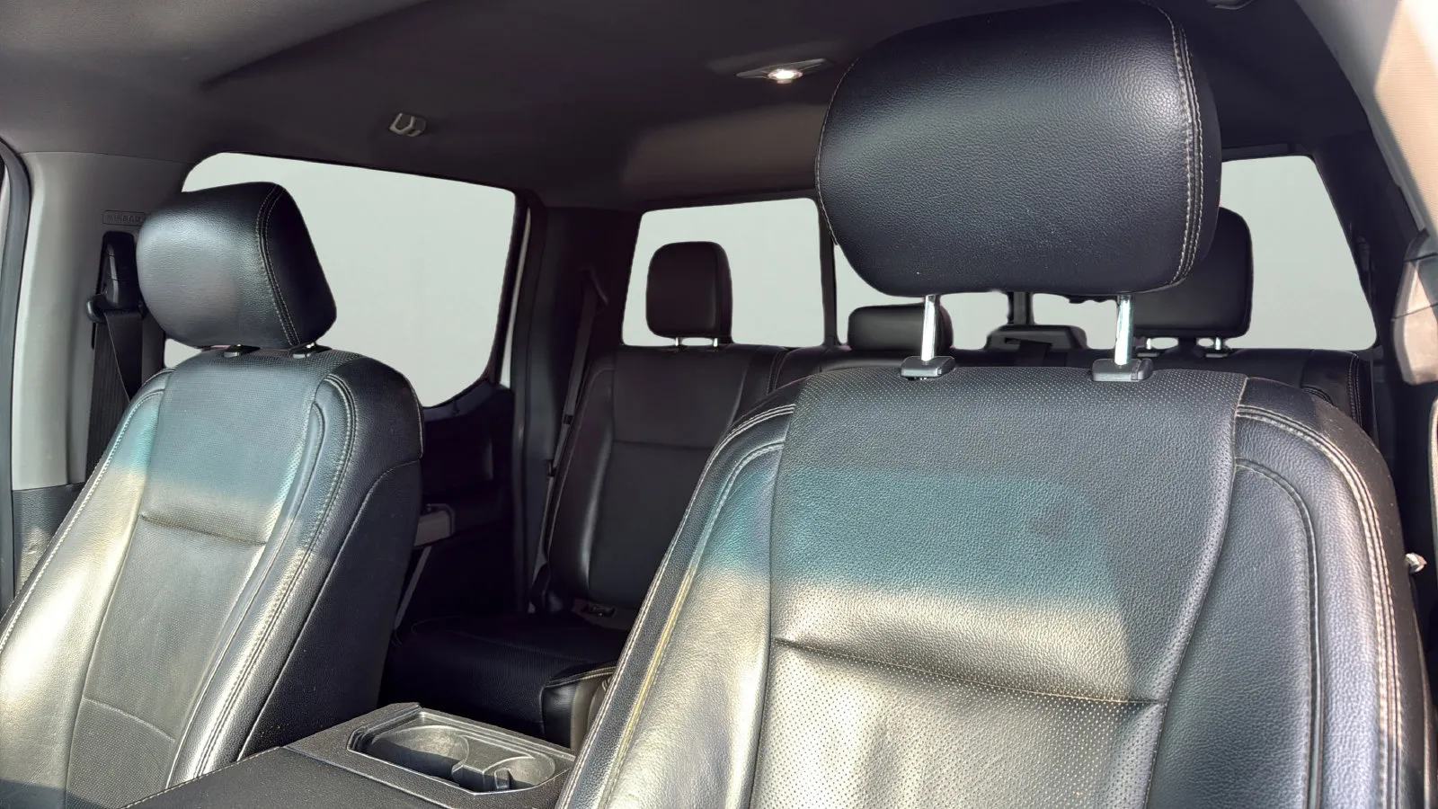 Ford F-250SD photo 8