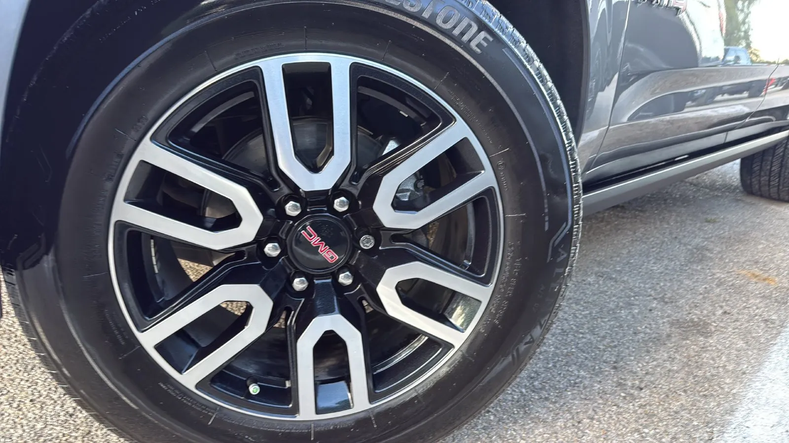 GMC Yukon photo 27
