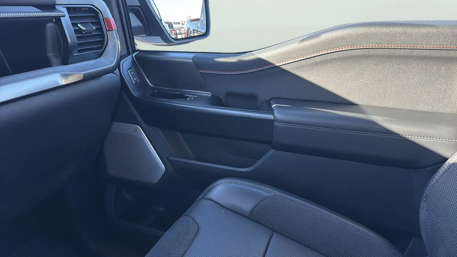 Ford F-150 photo 21