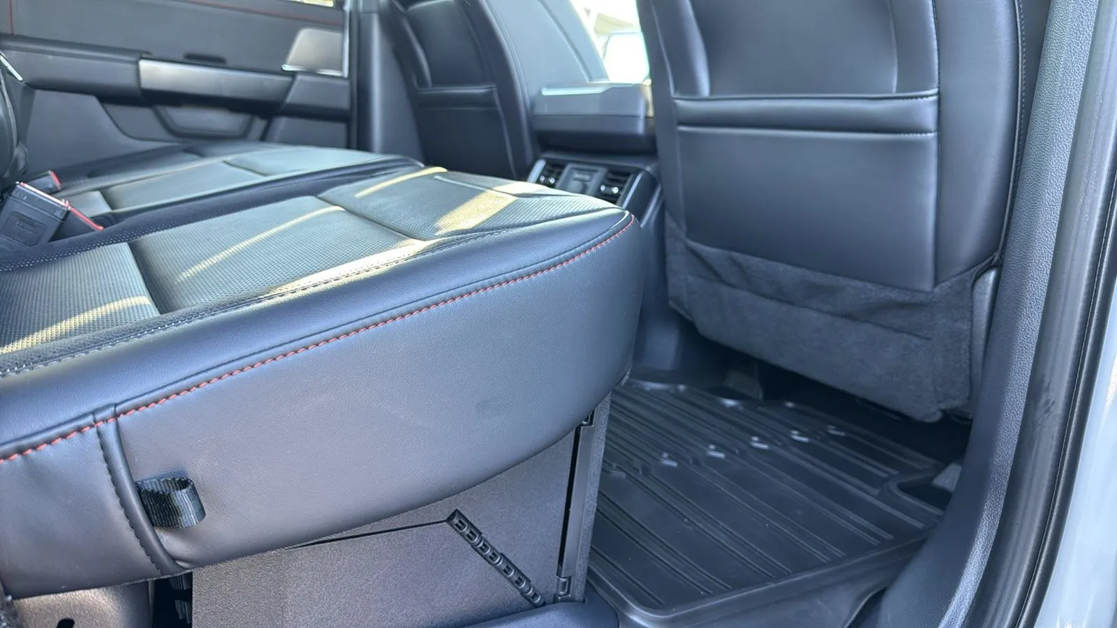 Ford F-150 photo 35